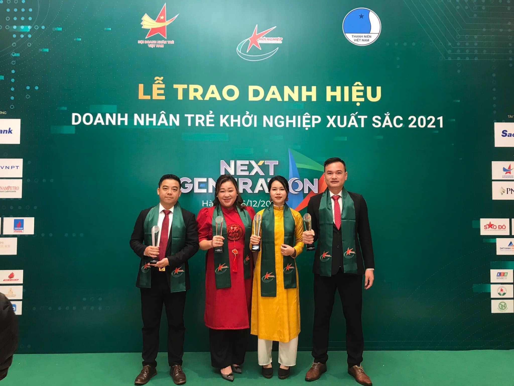 CEO Thai Thu Marketing lọt top 100 doanh nhân trẻ xuất sắc