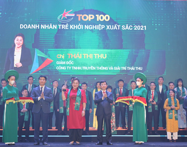Coach Thái Thu đạt danh hiệu Doanh nhân trẻ khởi nghiệp xuất sắc 2021