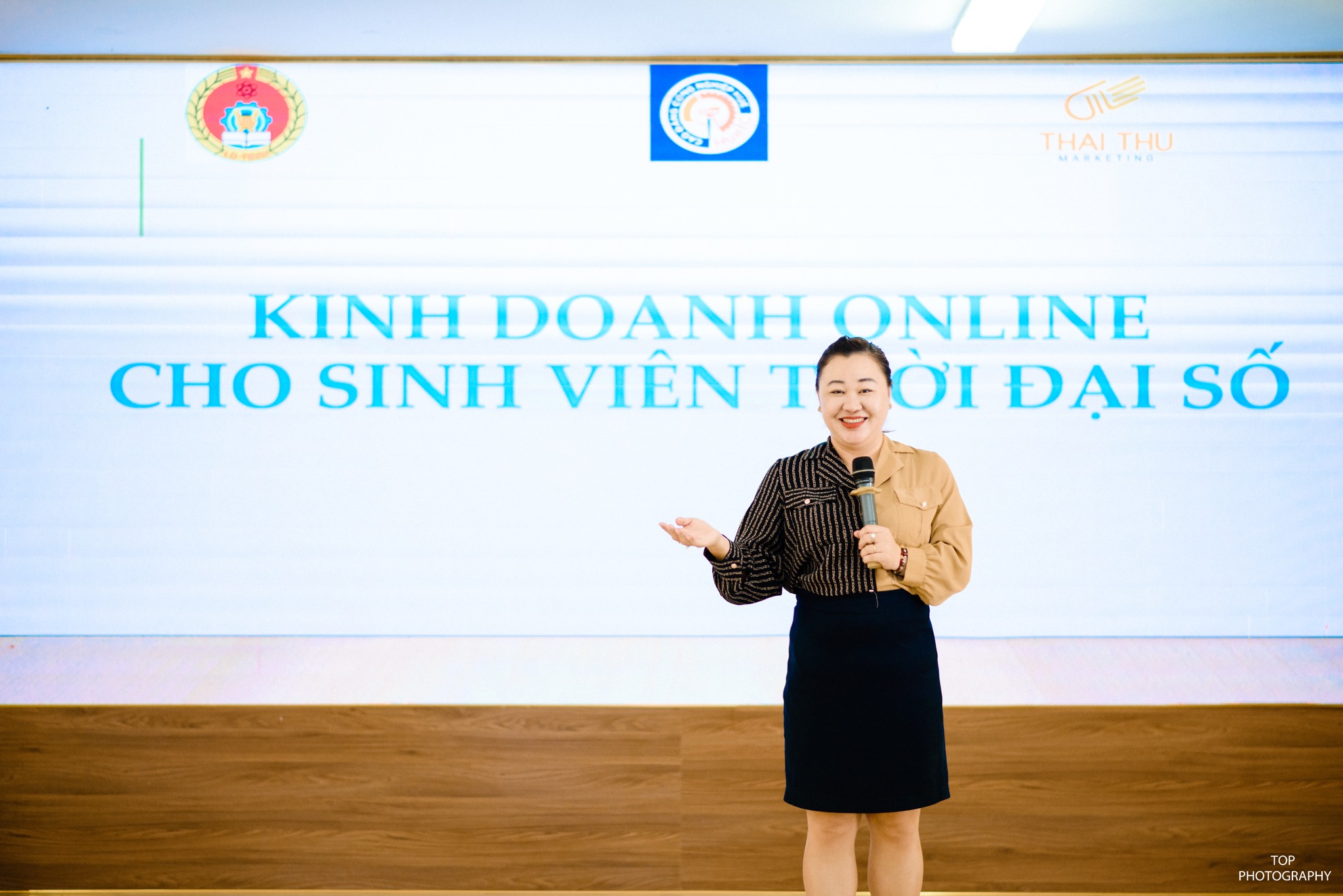 TALKSHOW XÂY DỰNG THƯƠNG HIỆU CÁ NHÂN VÀ KINH DOANH ONLINE